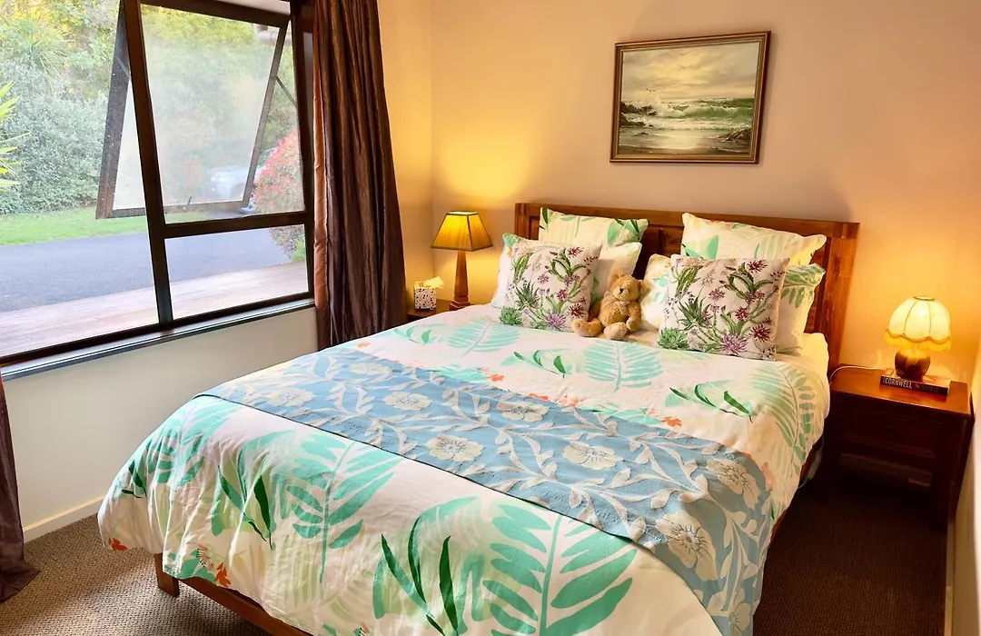 Acacia Bay Lodge- Private Manor With Lake And Garden Views-1