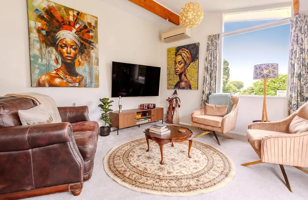 Sunny 2-Bed - 2 Min Walk To Lake-1