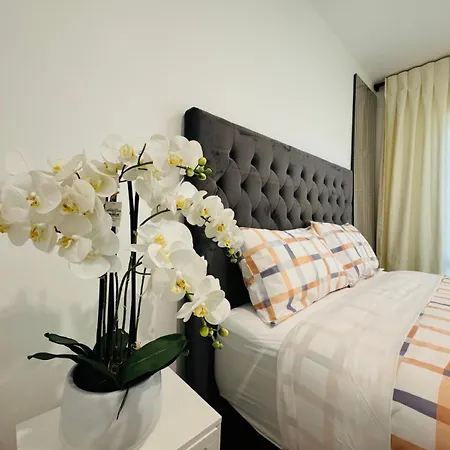 Separate Entry Room With Share Bathroom-3