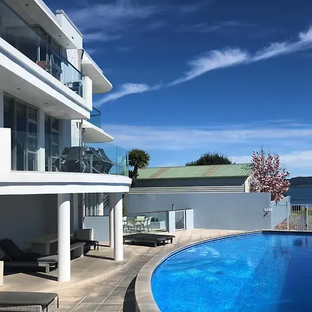Lakeside Apartment Waimahana 1-2