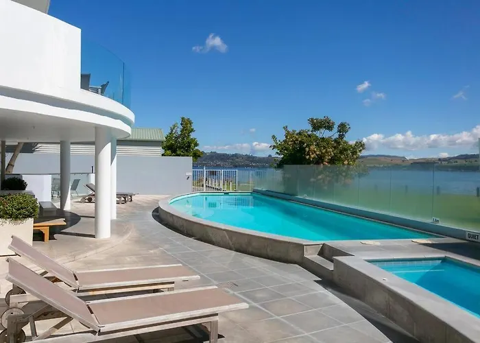 Waimahana - Luxury By The Lake Taupo
