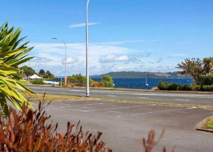 Lake Terrace Apartment - Taupo
