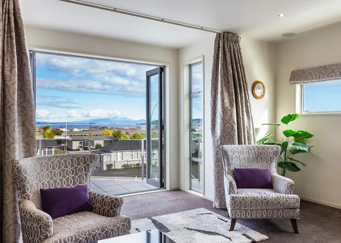 The Lake House Taupo