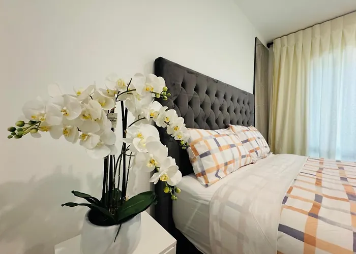 Separate Entry Room With Share Bathroom Taupo
