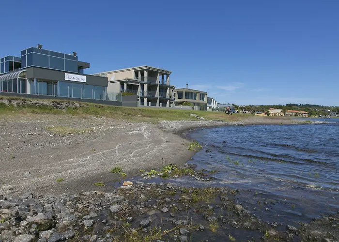 The Cove- On The Lake Taupo