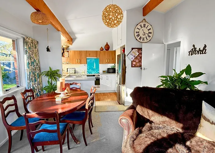 Sunny 2-Bed - 2 Min Walk To Lake Taupo
